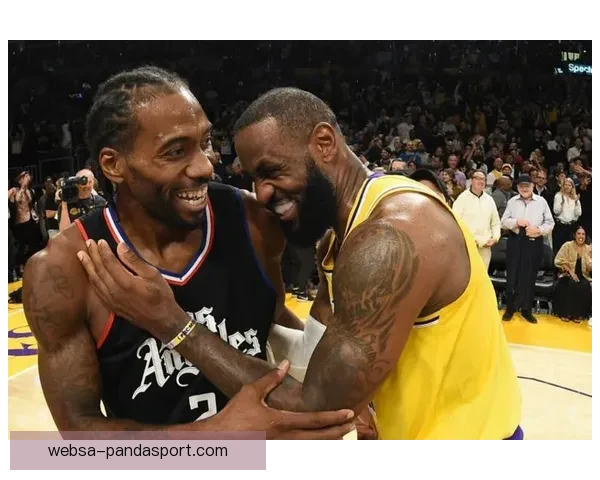 勇士与雷霆激战再起 詹姆斯与杜兰特新一轮较量谁主沉浮